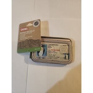 Chums Bandit Bi-Fold Wallet – Slim Reversible Card, ID and Money Holder Green